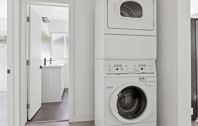 1486 Silver Lake Boulevard Apartments