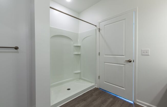 2 beds, 2 baths, 1,300 sqft, $1,345, Unit 109