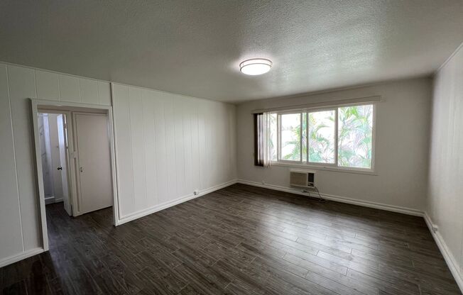 1 bed, 1 bath, $1,700, Unit #5