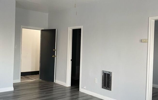 Studio, 1 bath, 500 sqft, $1,395, Unit 312