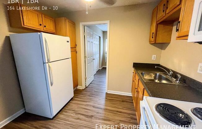 164 Lakeshore Drive, Unit 20