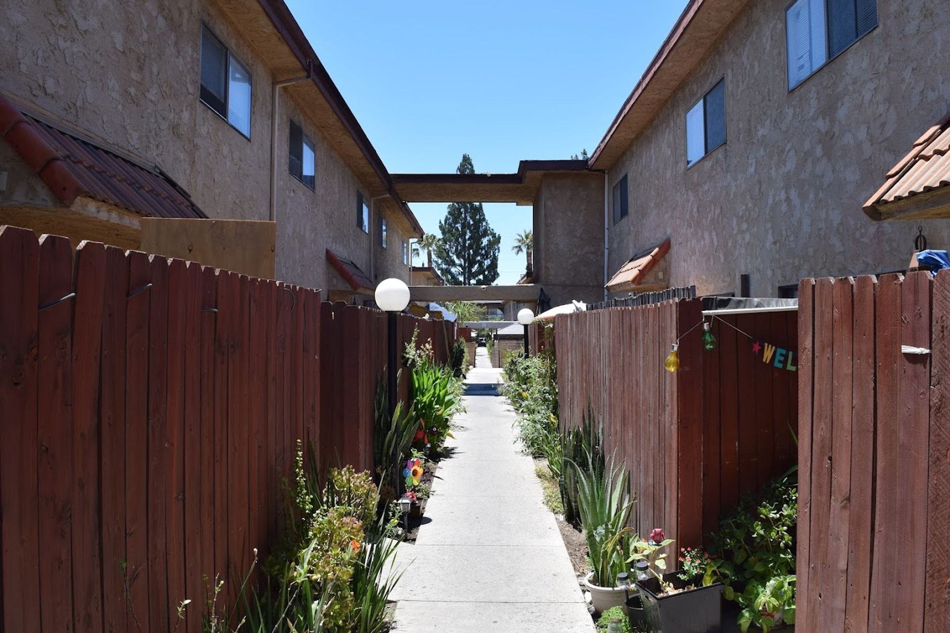 Villa Van Nuys (vil44)