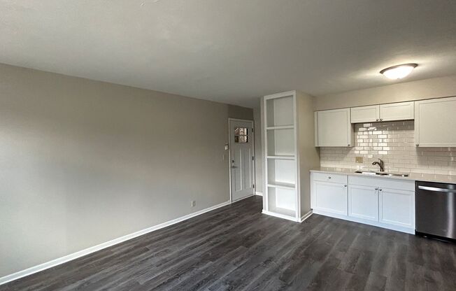 1 bed, 1 bath, 600 sqft, $895, Unit #4