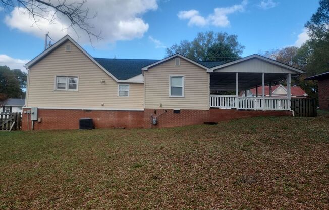 3 beds, 2 baths, $1,850