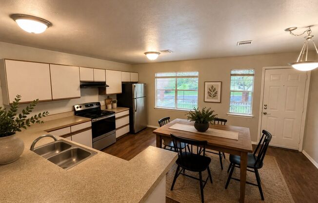 2bed/2.5 bath condo close to downtown