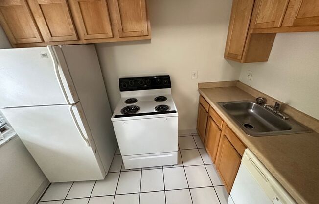 5208-5240 Stanton Avenue