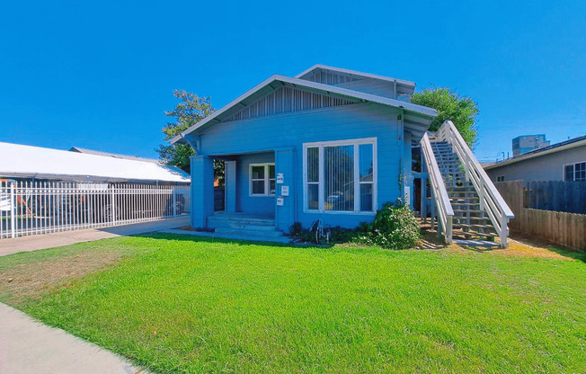 1220-1222 E. Terrace Ave