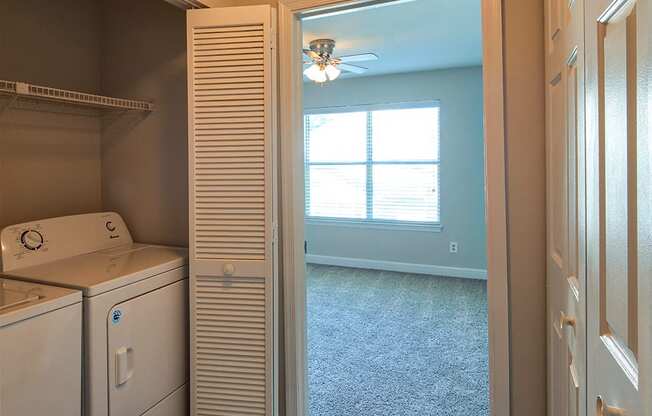 Newport News Apartments with Washer Dryer