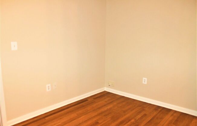 1 bed, 1 bath, 500 sqft, $2,100, Unit 110