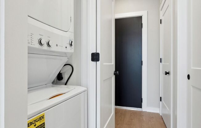 Studio, 1 bath, $1,195, Unit Unit 210