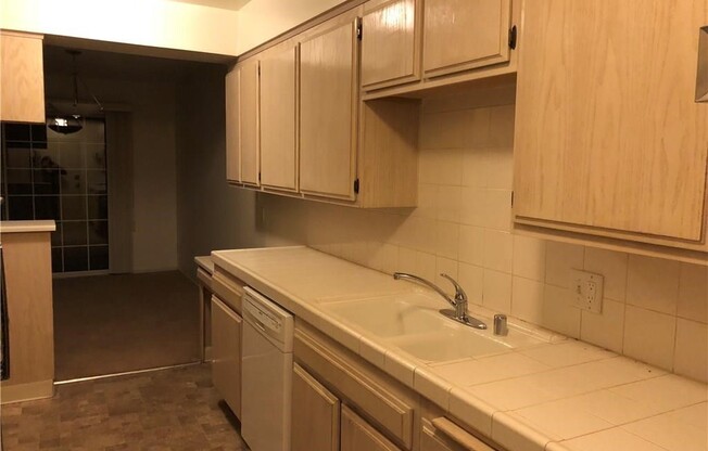 2 beds, 1.8 baths, 1,325 sqft, $2,990, Unit 224