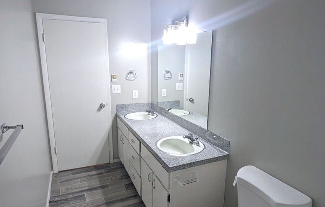 2 beds, 1 bath, 864 sqft, $1,195, Unit Unit 19