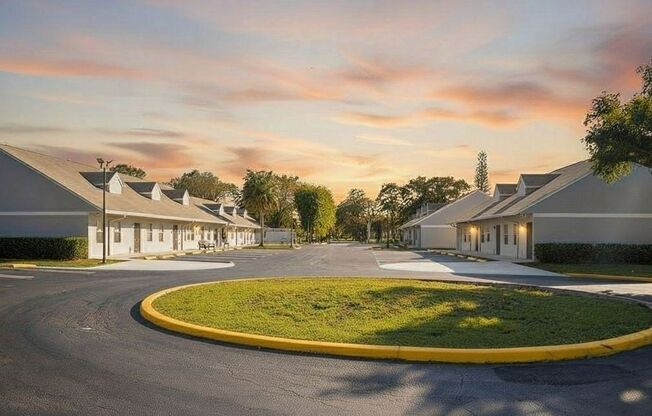 Wallis Townhomes - 5201 Wallis Rd West Palm Beach, FL 33415