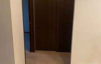 1 bed, 1 bath, $650, Unit Apt #1