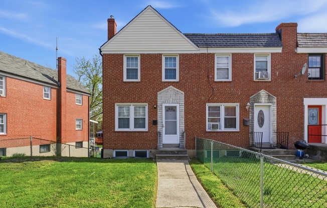 627 LUCIA AVE