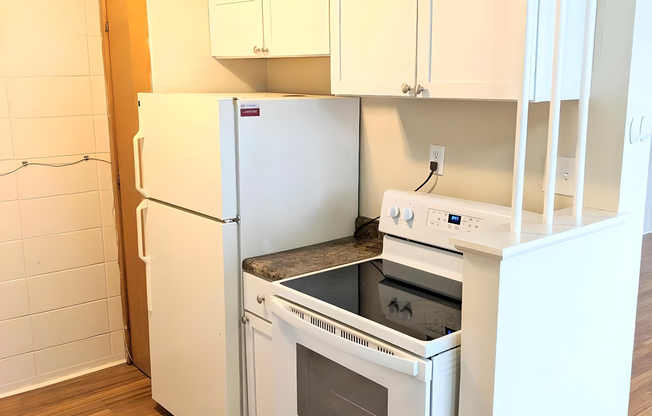 280 W Fuller Ave