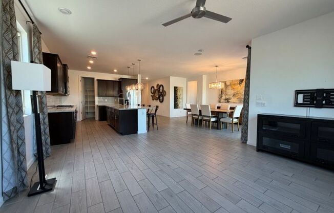 5632 W Walatowa St - partially furnished
