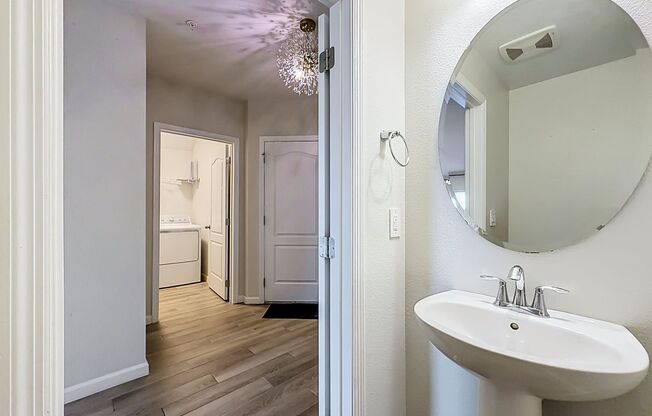 3 beds, 2.5 baths, $2,250