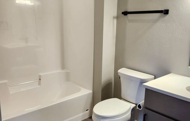 2 beds, 2 baths, 1,028 sqft, $1,675, Unit 314