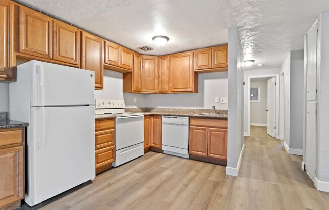 1 bed, 1 bath, 700 sqft, $1,295, Unit 103