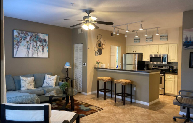 1 bed, 1 bath, $1,800, Unit UNIT 2107