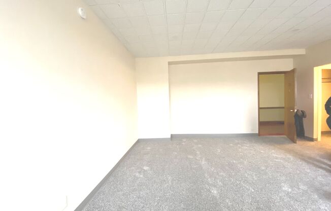 Studio, 1 bath, $845, Unit 392
