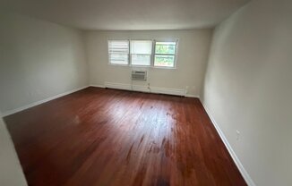 322 W ELIZABETH AVE
