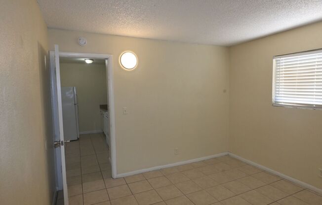 one-bedroom apartment - North Las Vegas -NO PETS - 3021 E Carey
