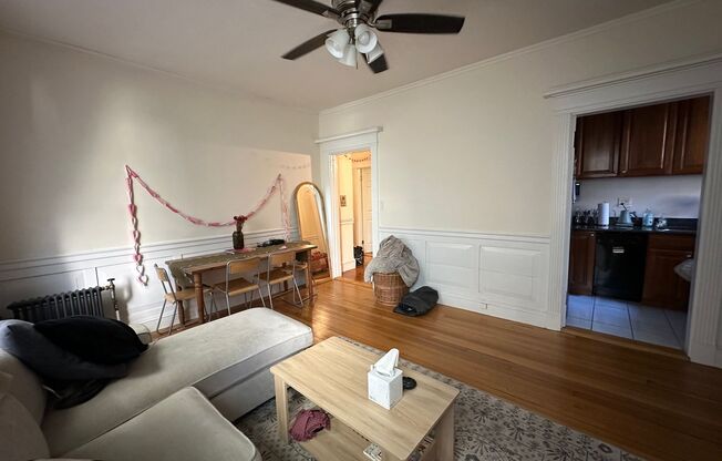 2 beds, 1 bath, 750 sqft, $2,950, Unit 6