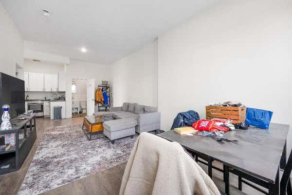 951 WYCKOFF AVE