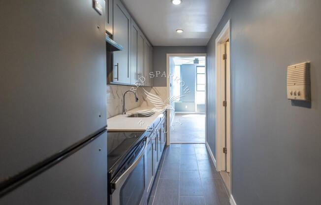 3 beds, 1 bath, $3,195, Unit 3