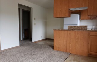 2 beds, 1 bath, $1,450