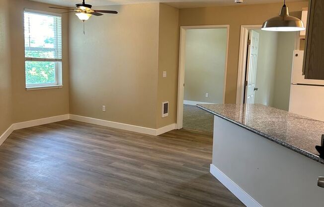 (384) Four Wings - 2 Bedroom  / 1 Bathroom