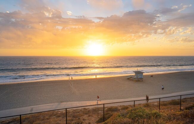 4 beds, 4 baths, $6,500, Unit #B