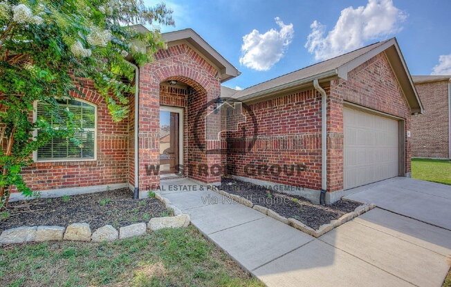 3 beds, 2 baths, 1,390 sqft, $1,895