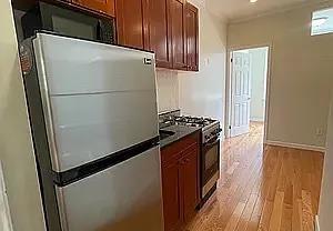 2 beds, 1 bath, $3,675, Unit 5B