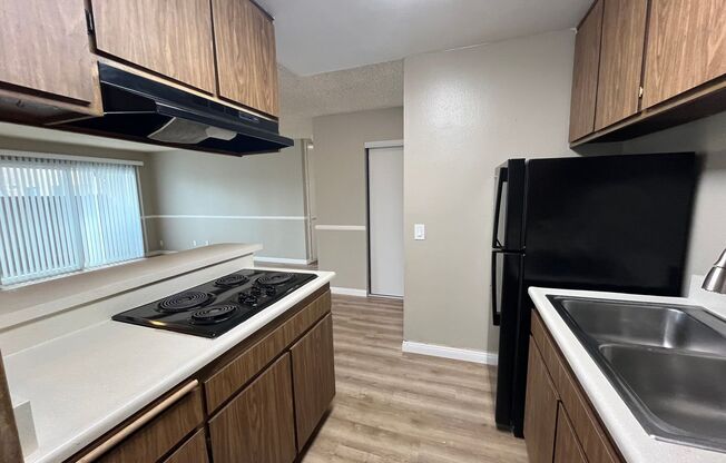 1 bed, 2 baths, 900 sqft, $2,300, Unit 107