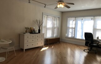 1020 West Ardmore Ave.