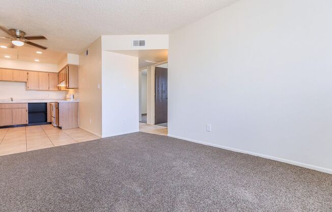 2 beds, 1 bath, 780 sqft, $1,170, Unit 2123