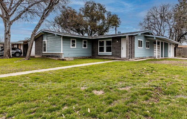 1002 SUMNER DR