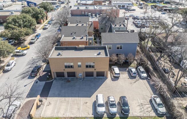 College Ave Apartments