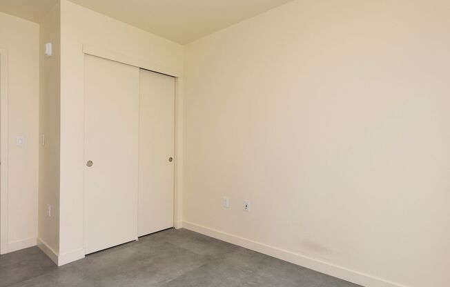 2 beds, 1 bath, 830 sqft, $2,932, Unit 202