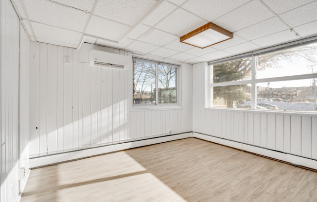 2 beds, 1 bath, 750 sqft, $1,400, Unit 10