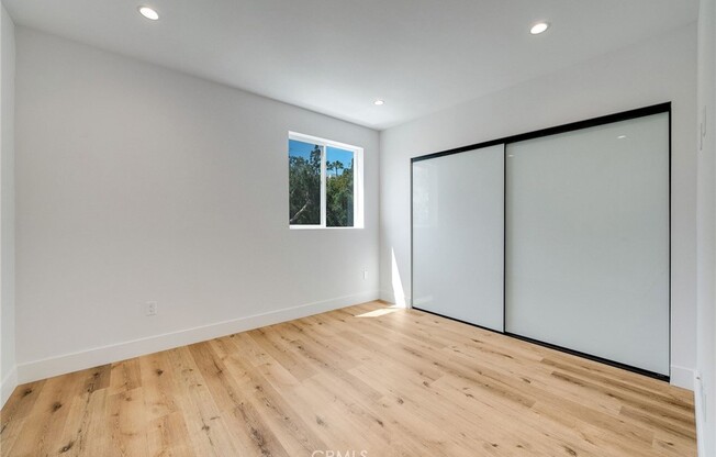 6201 LA MIRADA AVE