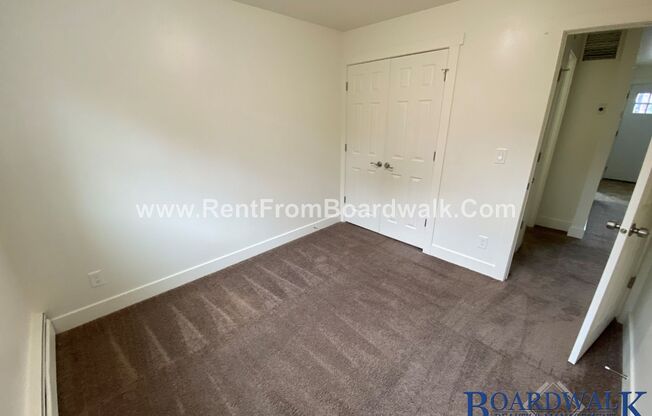 2 beds, 1 bath, 500 sqft, $999, Unit 675 E 5th Ave #5