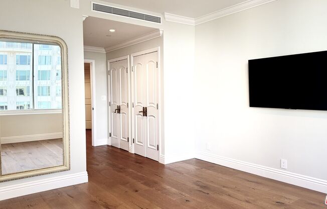 3 beds, 3.5 baths, 2,814 sqft, $19,995, Unit 1605