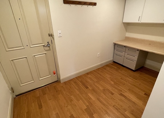 1 bed, 1 bath, 812 sqft, $3,400, Unit 1803
