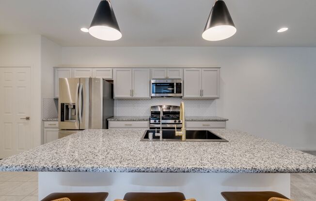 3 beds, 2.5 baths, $1,895