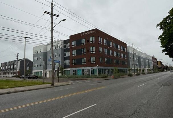 5058 Broadway Ave.