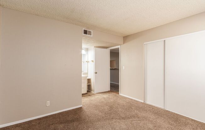2 beds, 2 baths, $1,075, Unit # 2